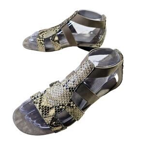 Munro American 6.5 W Zena Khaki Python Snakeskin Print perfect fit. Comfy Granny